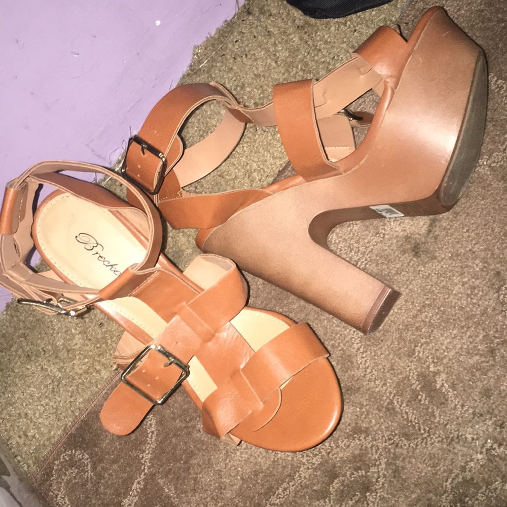Heeled sandals! Nwt!
